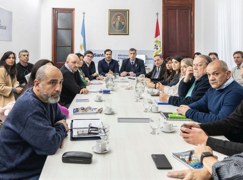 Paritaria docente: las conversaciones continúan el martes próximo

  